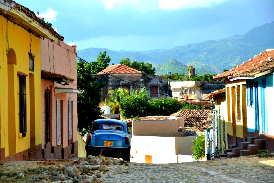 Trinidad: Bunte Häuser und Kopfsteinpflaster