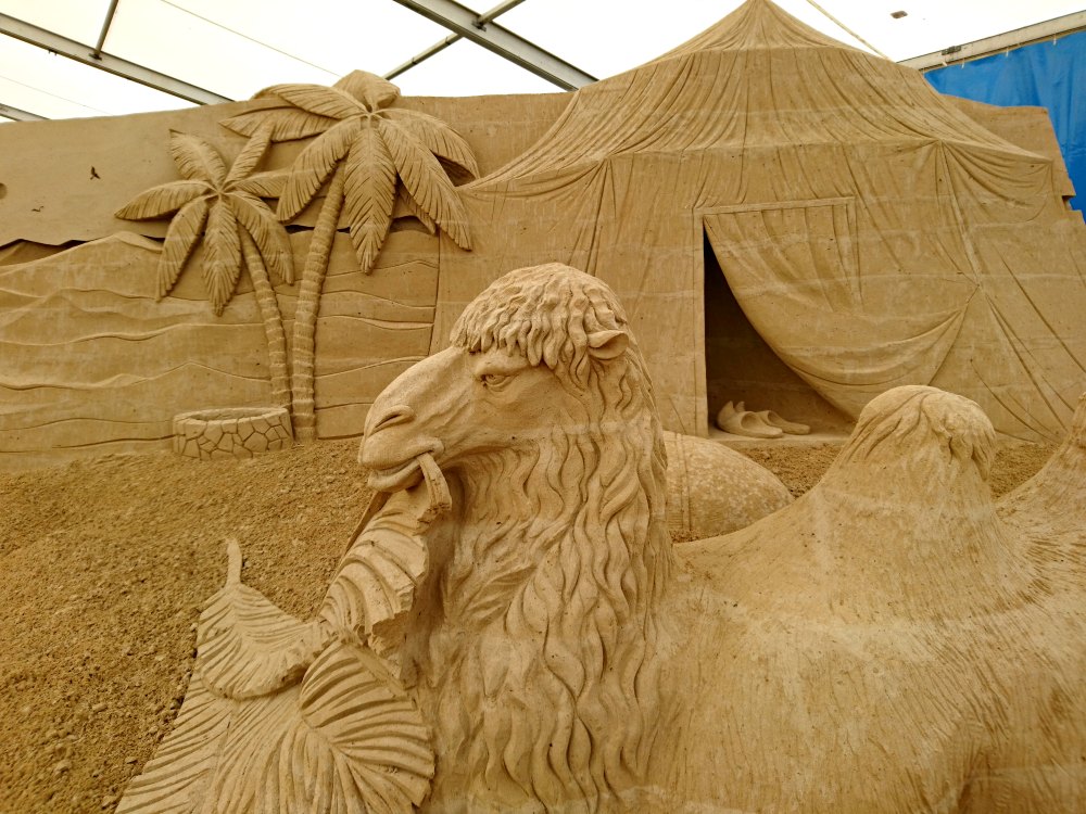 Sandskulpturen Festival Usedom: Leben in der Wüste