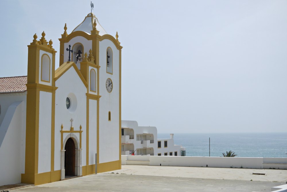Algarve: Kirche von Luz