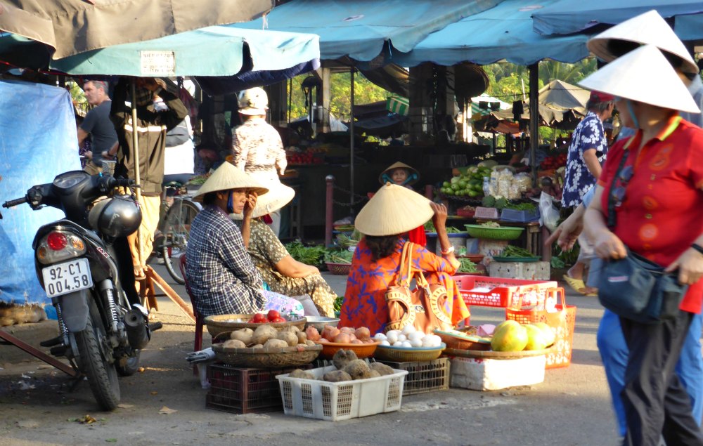 Non la: Traditionelle Strohhüte aus Vietnam