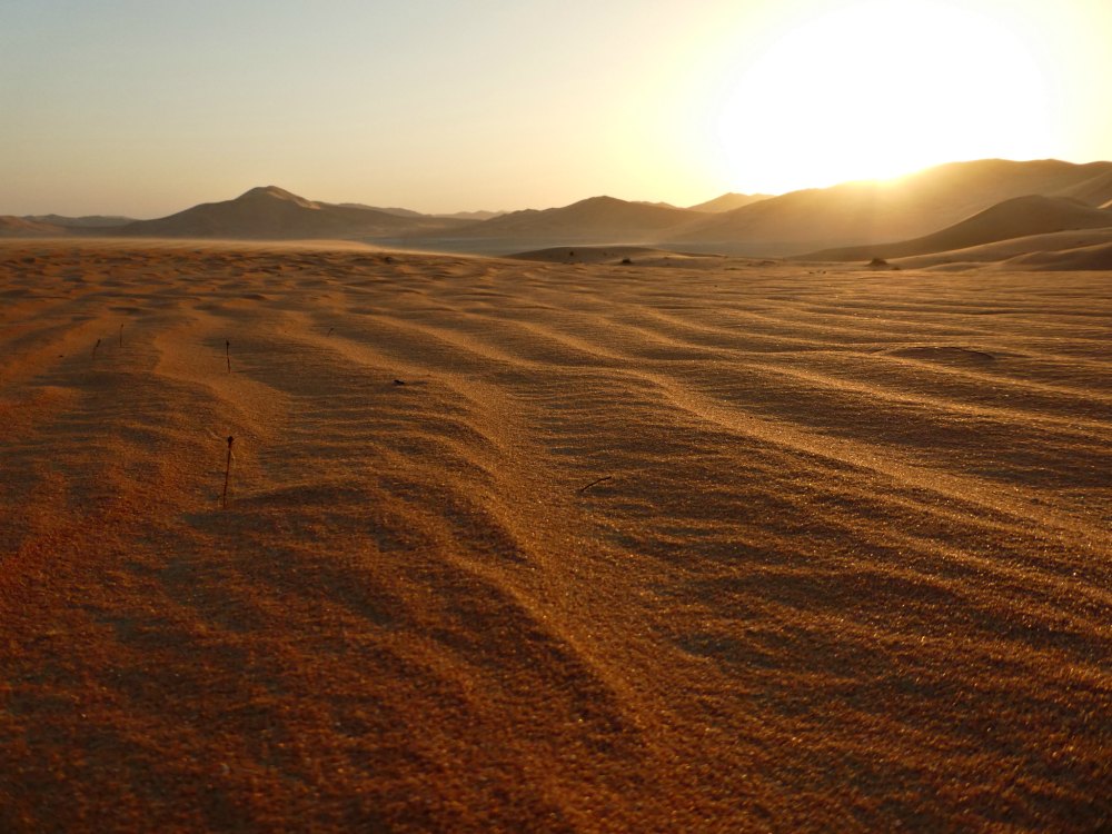 Foto vom Sonnenaufgang in der Rub al Khali Wüste im Oman
