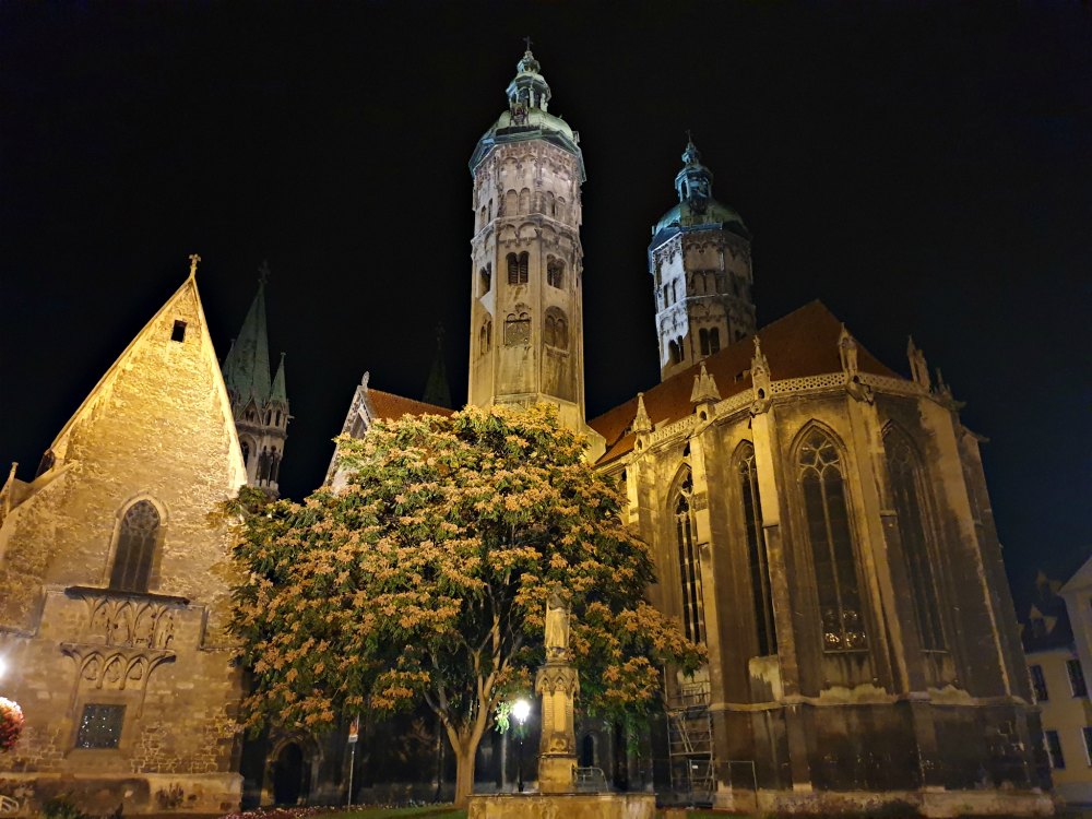 Naumburger Dom bei Nacht