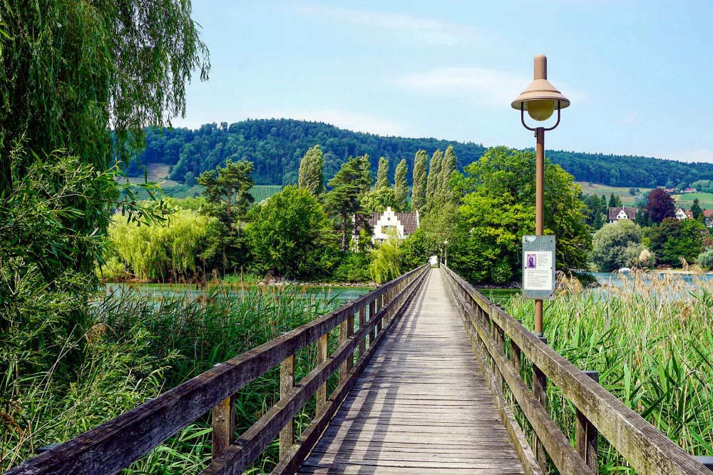 Brücke zur Klosterinsel Werd | Bild: Tips4Travellers