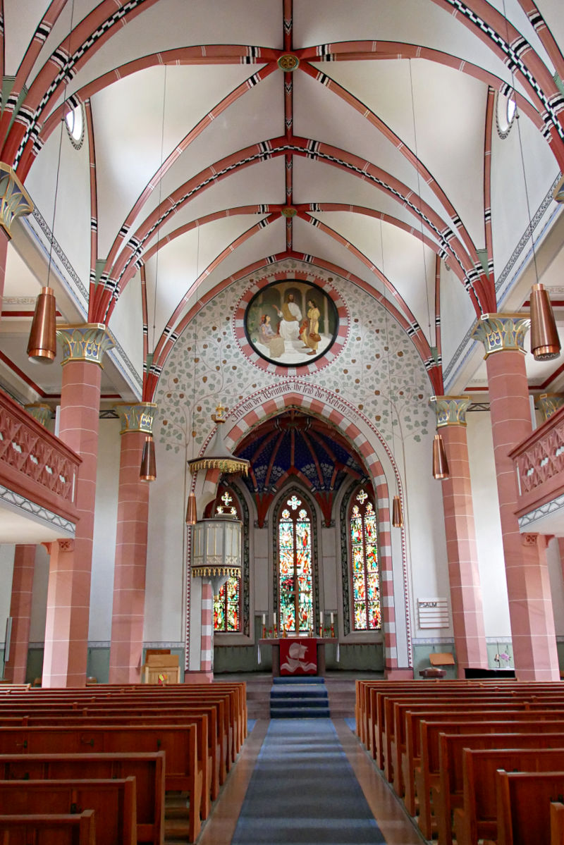 Blick ins Innere der Kirche